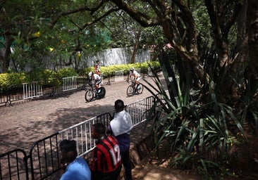 Pánico a los mosquitos y a la rabia: «Si muerden a un ciclista, será repatriado de inmediato»