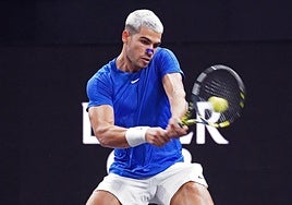 Alcaraz - Báez: horario, canal de televisión y dónde ver online el partido del ATP de Tokio