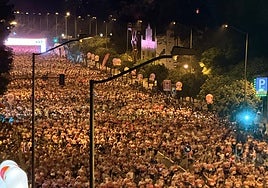 La Carrera Nocturna de Sevilla exhibió su inigualable poder de convocatoria