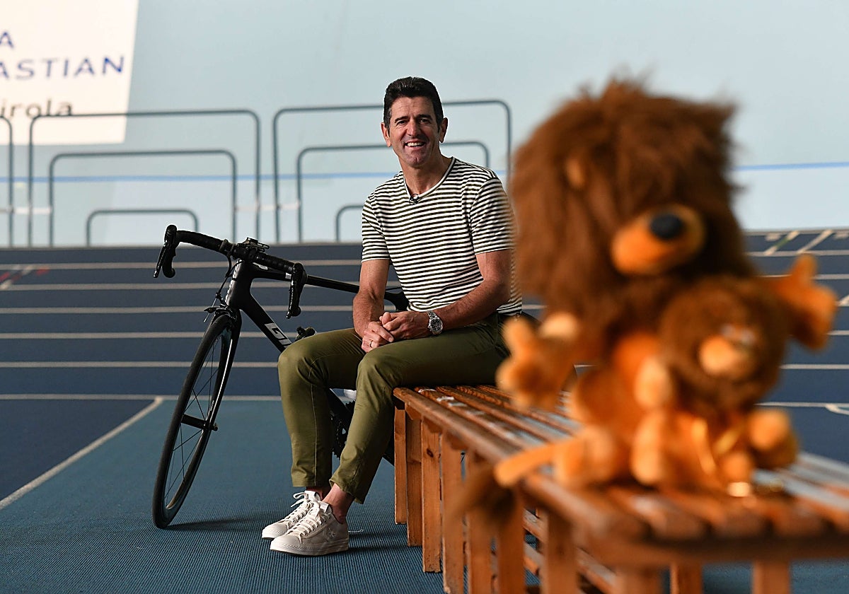 Abraham Olano, en el velódromo de Anoeta