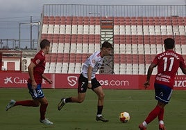 Un gol en propia puerta condena al Sevilla Atlético ante la Tarazona (0-1)