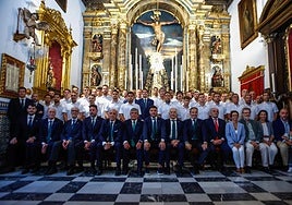 El Real Betis realiza su ofrenda floral del curso 2025-26 en la Hermandad del Museo