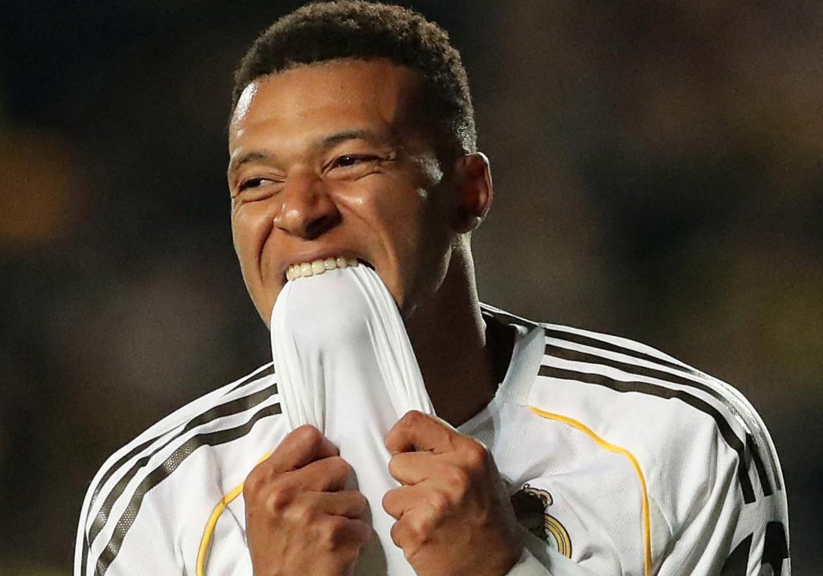 Mbappé, durante el partido de Almaty