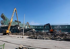 El Betis demuele un espacio de la esquina de Gol Norte con Preferencia para que la futura grada esté al mismo nivel