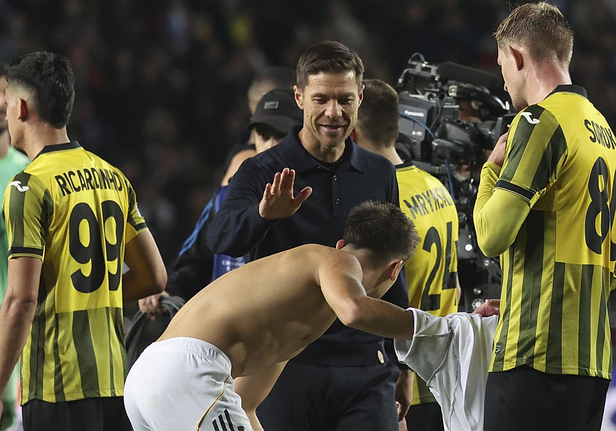 Xabi Alonso, tras concluir el partido en Kazajistán