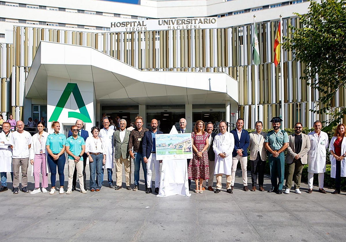 Foto de familia de la presentación del cartel de la 59ª Regata Sevilla - Betis
