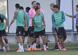 El Betis vacía su enfermería a la espera de Isco