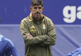 El Oviedo despide a Paunovic, primer entrenador que cae en Primera: lo sustituye Luis Carrión