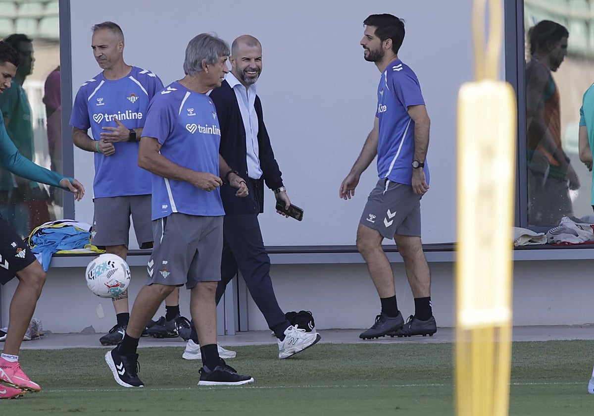 Manu Fajardo dialoga con Pellegrini