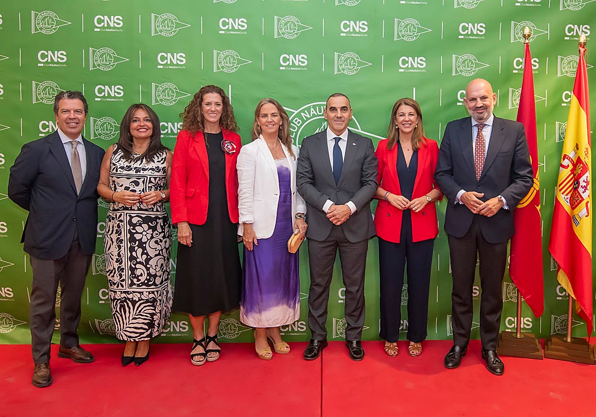 Representantes de las instituciones en la puesta de largo del Open Sevilla de tenis