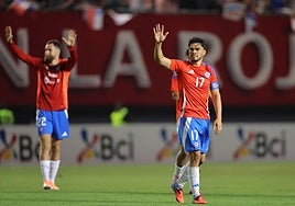Suazo, capitán general de Chile en la victoria ante Perú (2-1)