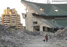 El Villamarín, escenario de entrenamiento para los Bomberos de Sevilla