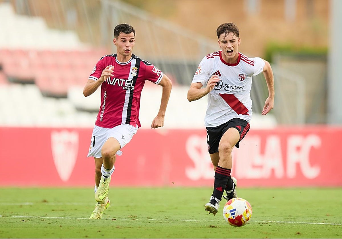 Lance del Sevilla Atlético - Cartagena disputado este domingo en el Jesús Navas