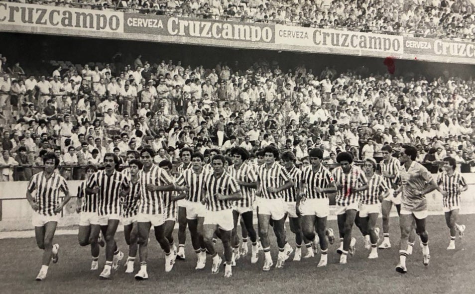 Imagen principal - Historias de Preferencia, la grada que se fue