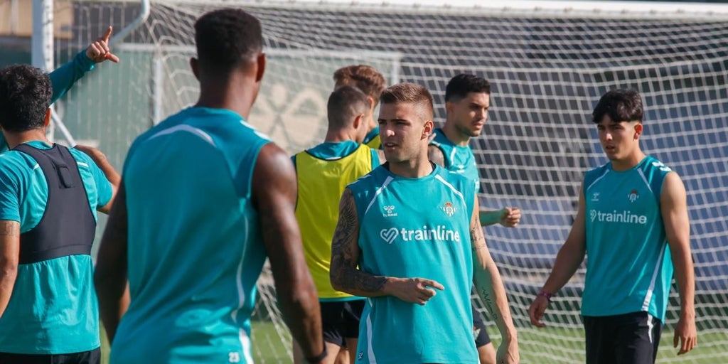 Marruecos libera a Amrabat, que se entrena al margen en el gimnasio de la ciudad deportiva