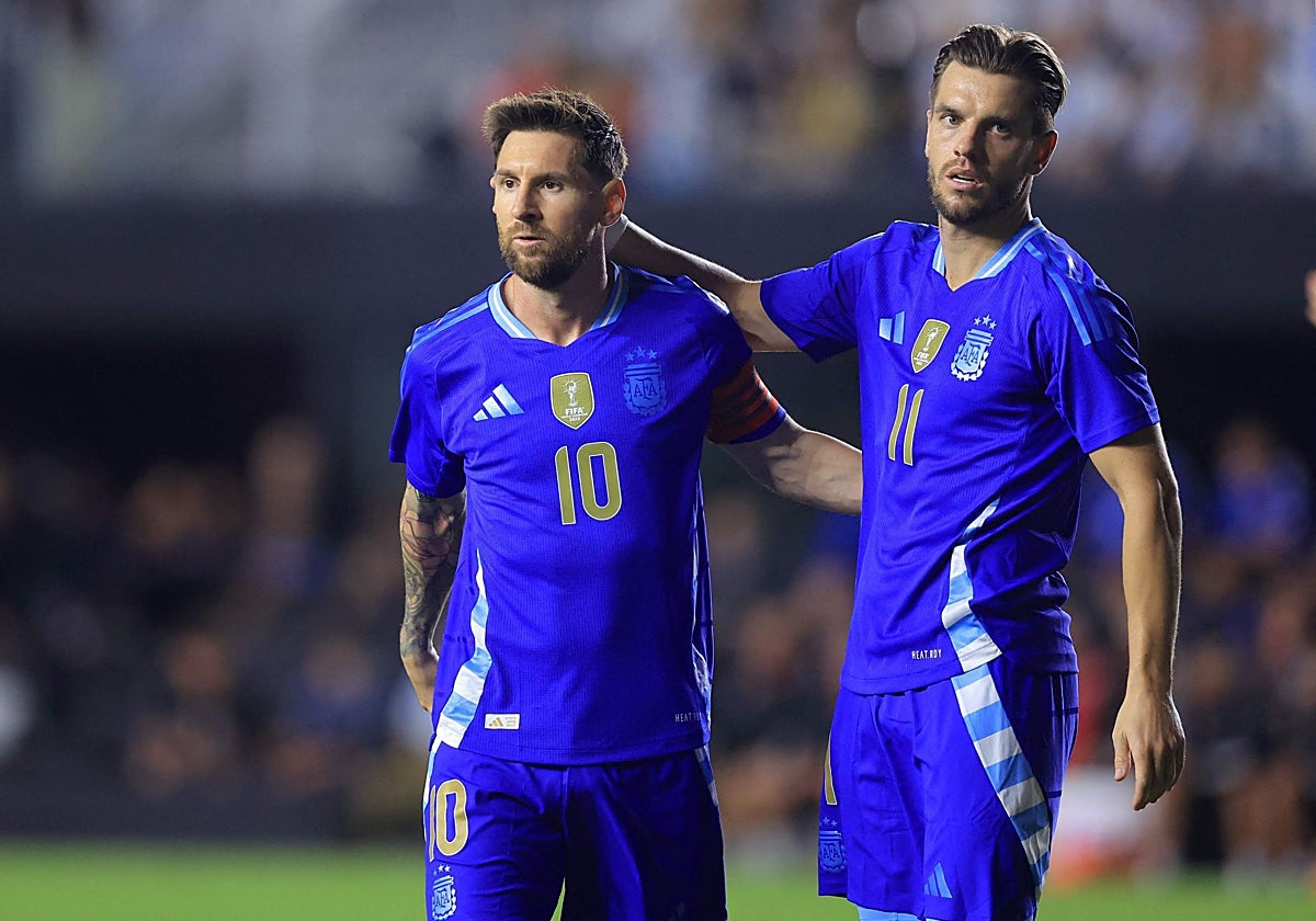 Messi y Lo Celso, en el transcurso del Puerto Rico-Argentina