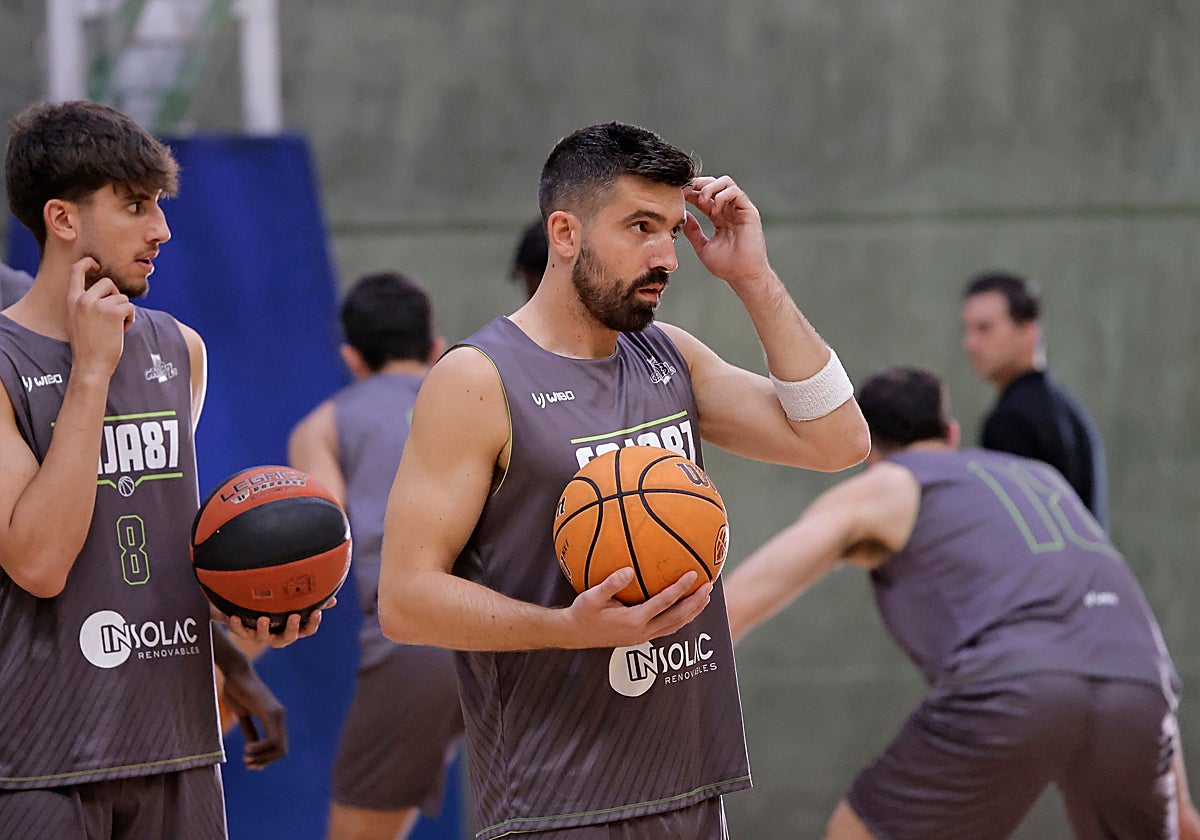 Franch, en un entrenamiento del Insolac Caja 87