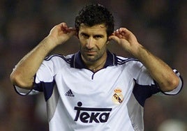 Un clásico infernal: «Figo, te deseamos la muerte... ¿me vendes a tu mujer?»