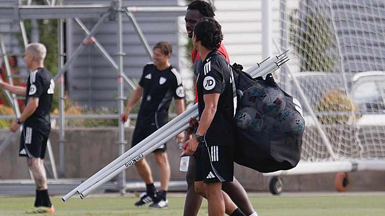Nianzou, presente en el entrenamiento de este miércoles