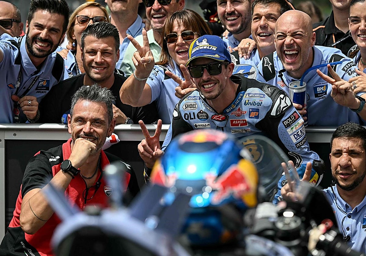 Álex Márquez celebra su subcampeonato