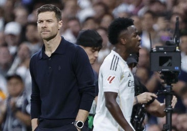 Monumental enfado de Vinicius tras ser sustituido por Xabi Alonso