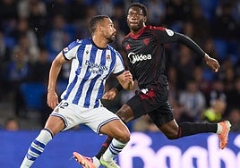 Las tarjetas de Agoumé aumentan los problemas en la medular