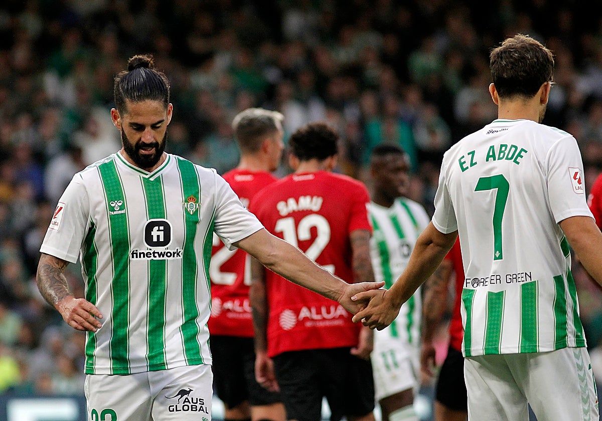 Isco y Abde, se dan la mano en el Betis - Mallorca de la temporada 23-24