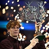 Sinner se corona en París y arrebata el número 1 a Alcaraz