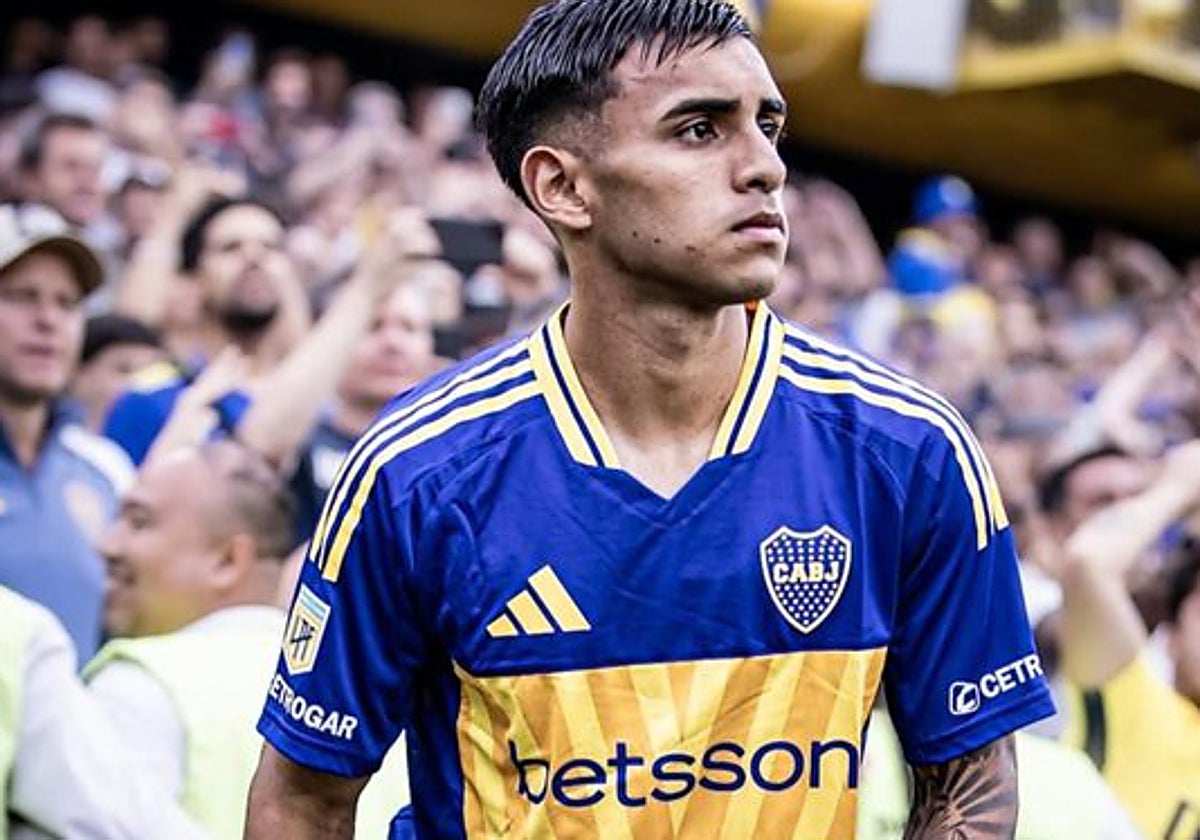 Milton Delgado, en un partido con Boca Juniors