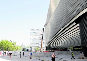 Las grietas del megaproyecto del Santiago Bernabéu