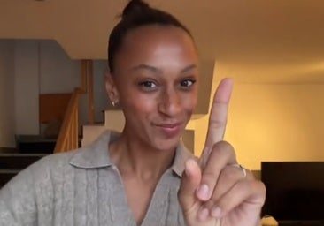 Ana Peleteiro se hace un «casoplón» y se burla de quienes la critican: «No es con el dinero que tú me das»