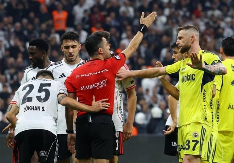 Turkey suspends 1024, halts fixtures