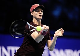 Sinner cumple en un estreno de nervios ante Aliassime