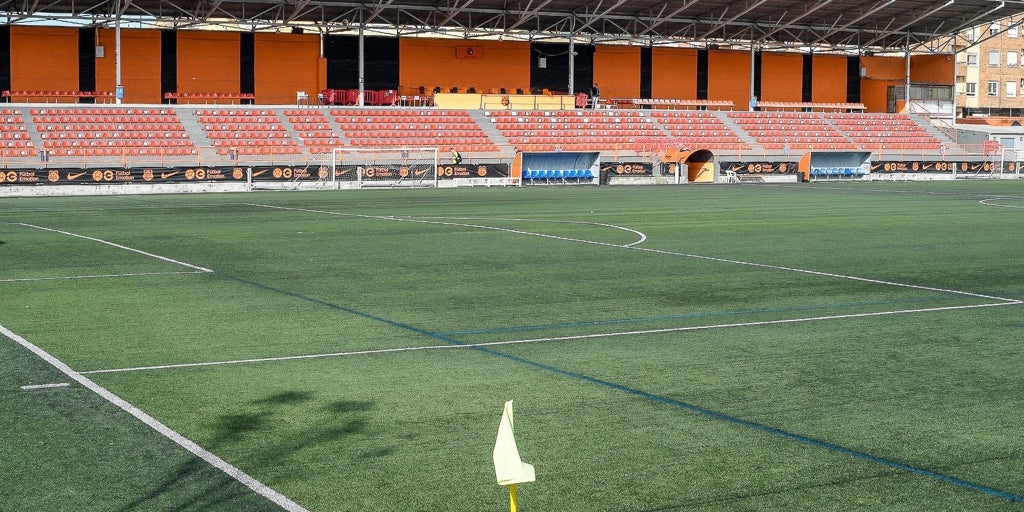 El Torrent agiliza las obras de su estadio para recibir al Betis en la Copa del Rey