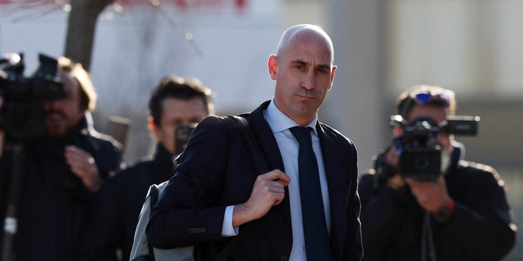 Rubiales vuelve a la carga: «No le pido perdón a Jenni Hermoso. Yo le pregunté y ella dijo 'vale'»