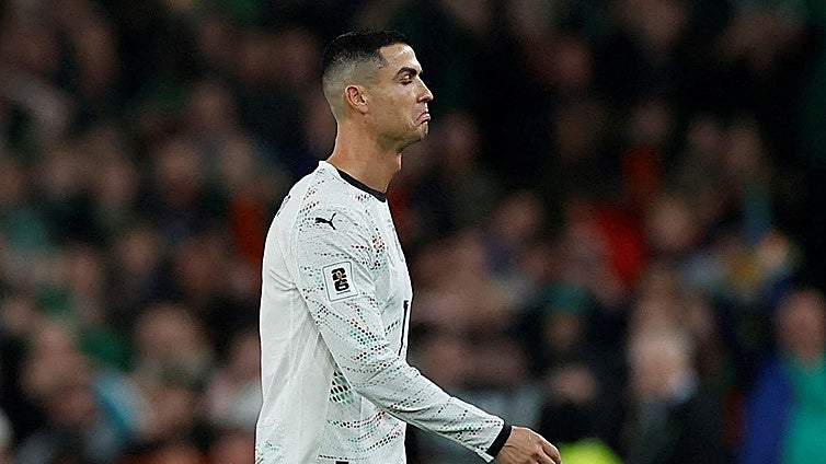 Cristiano Ronaldo, expulsado por primera vez en la selección lusa con roja directa