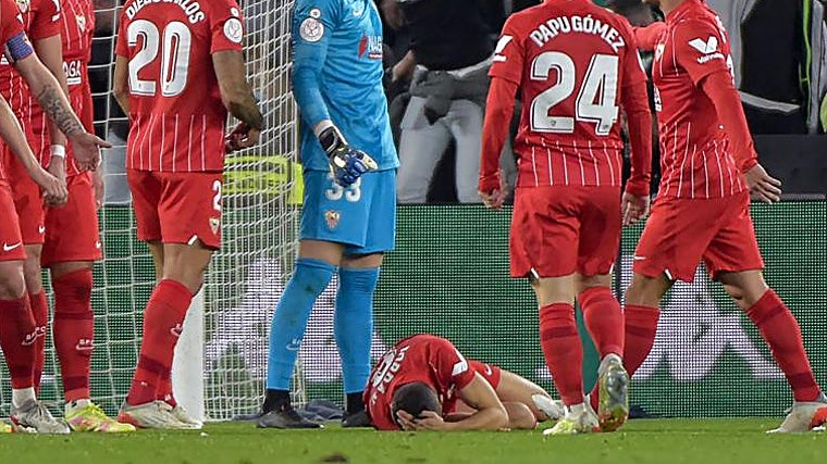 Monchi, sobre el primer derbi de Almeyda: «Sabe lo que es Sevilla y ha cogido rápidamente el sabor de lo que aquí gusta»