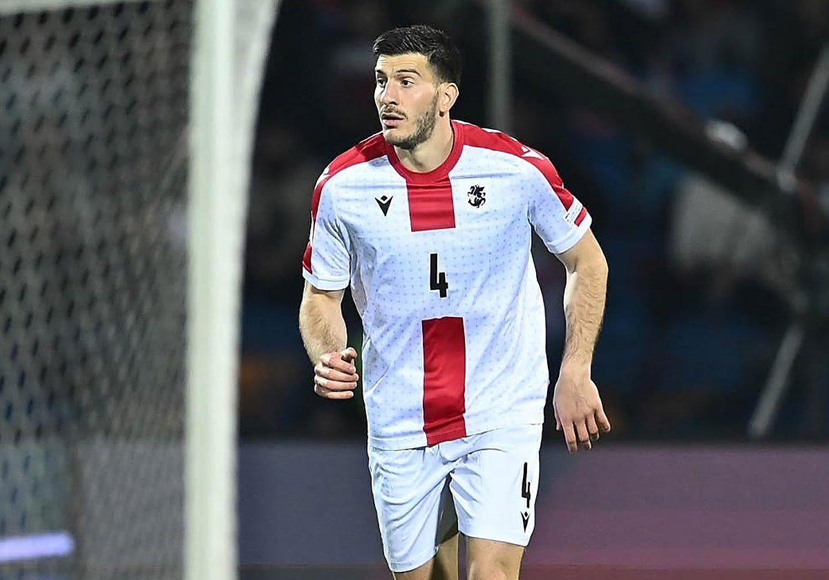 Lochoshvili, durante un partido con la selección de Georgia