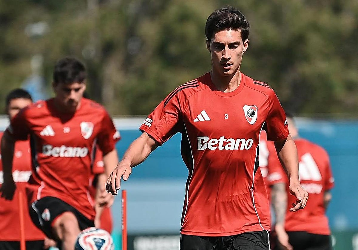 La vuelta de Gattoni al Sevilla FC, un nuevo problema para Antonio Cordón