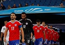 Suazo repite capitanía en la remontada de Chile a Perú (2-1)