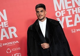 Bartra responde a Caparrós a once días del derbi: «Prefiero hablar en el campo»