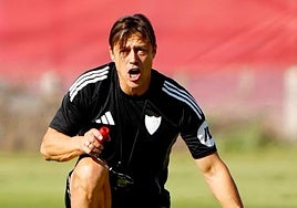 Almeyda, entre el dibujo y las piezas: no ha repetido once en 12 jornadas