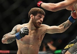 En directo, pelea de Aleksandre Topuria en la UFC contra Bekzat Almakhan: en busca del top 15