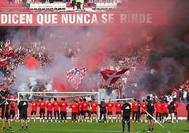 El Sevilla de Almeyda, espoleado por más de 13.000 almas en su último entrenamiento antes del derbi ante el Betis