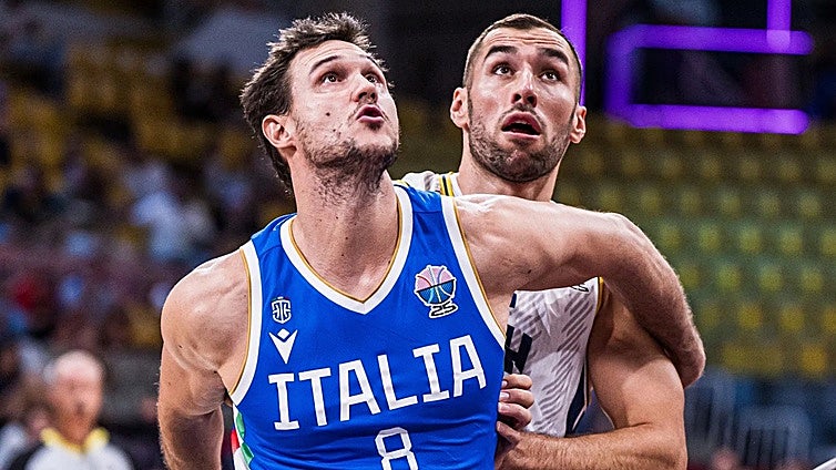 Se retira el 'gallo' Gallinari, leyenda de la canasta italiana