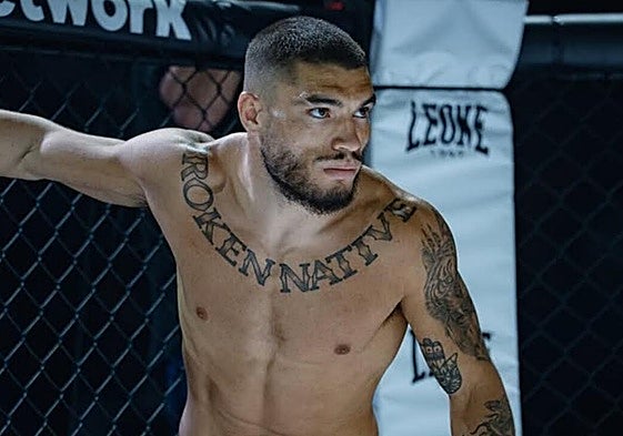 Luis Picó, durante una pelea en WAR