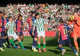 Dónde ver Betis - Barcelona: canal de TV y streaming online del partido de LaLiga EA Sports 2025-2026