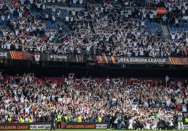 Imagen del Camp Nou desde uno de los corners