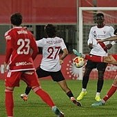 Lance del Sevilla Atlético - Nástic de Tarragona disputado este viernes en el Estadio Jesús Navas