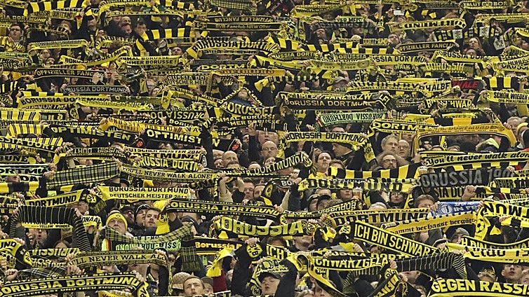 Rebelión en Alemania: los aficionados se cargan las nuevas medidas de seguridad en los estadios